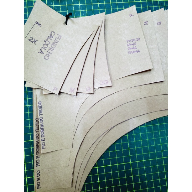 Molde para costura calcinha básica infantil + cueca boxer infantil meninos em papel em Oferta na Shopee