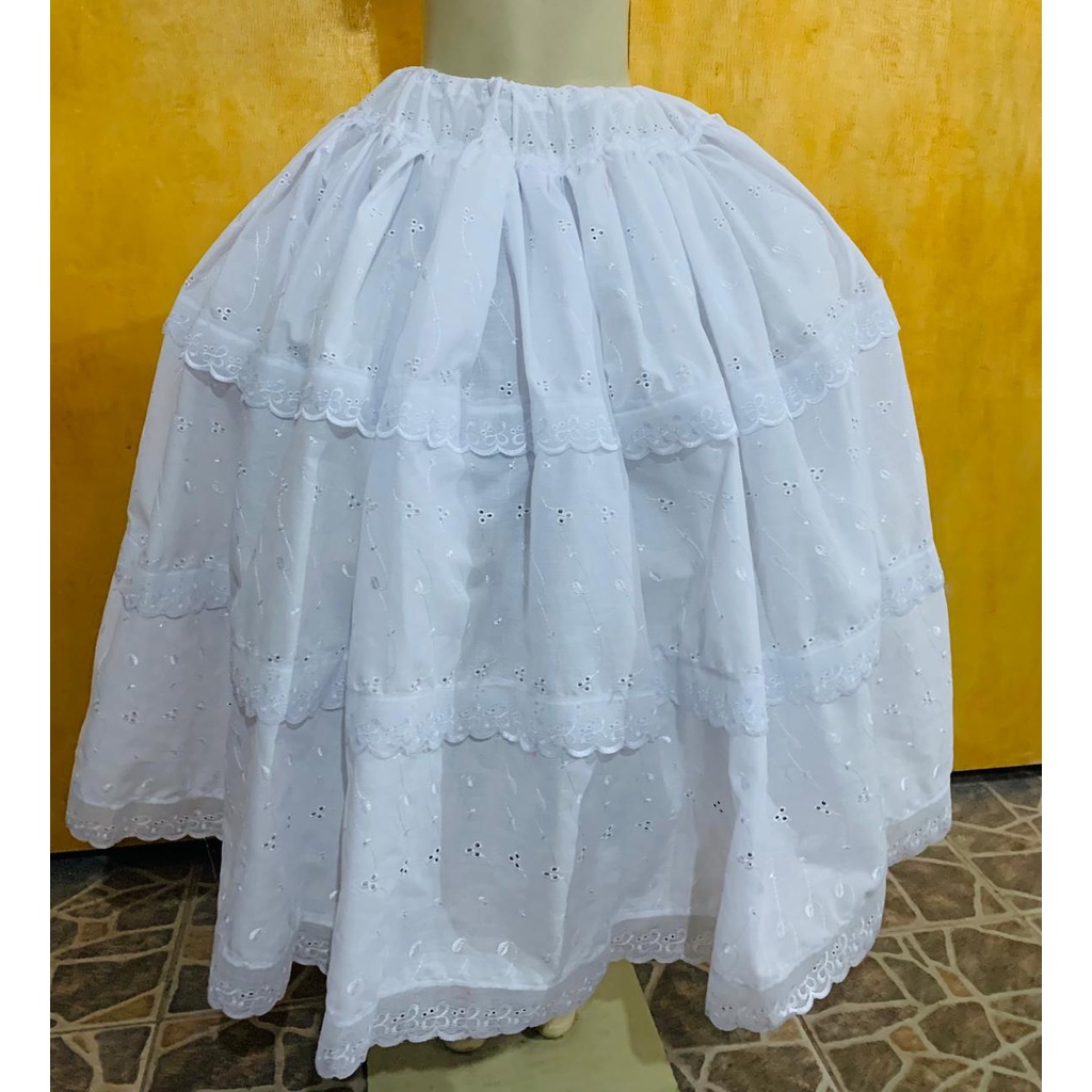 SAIA DE LESE/LAISE BRANCO COM 3 CAMADAS DE BORDADO INGLÊS - UMBANDA E CANDOMBLÉ