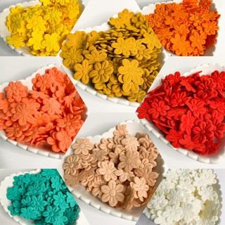 Flor de Tecido Prensada 2 cm - Pacote com 100 unds aproximadamente