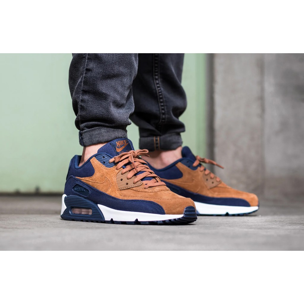 air max 90 marrom claro