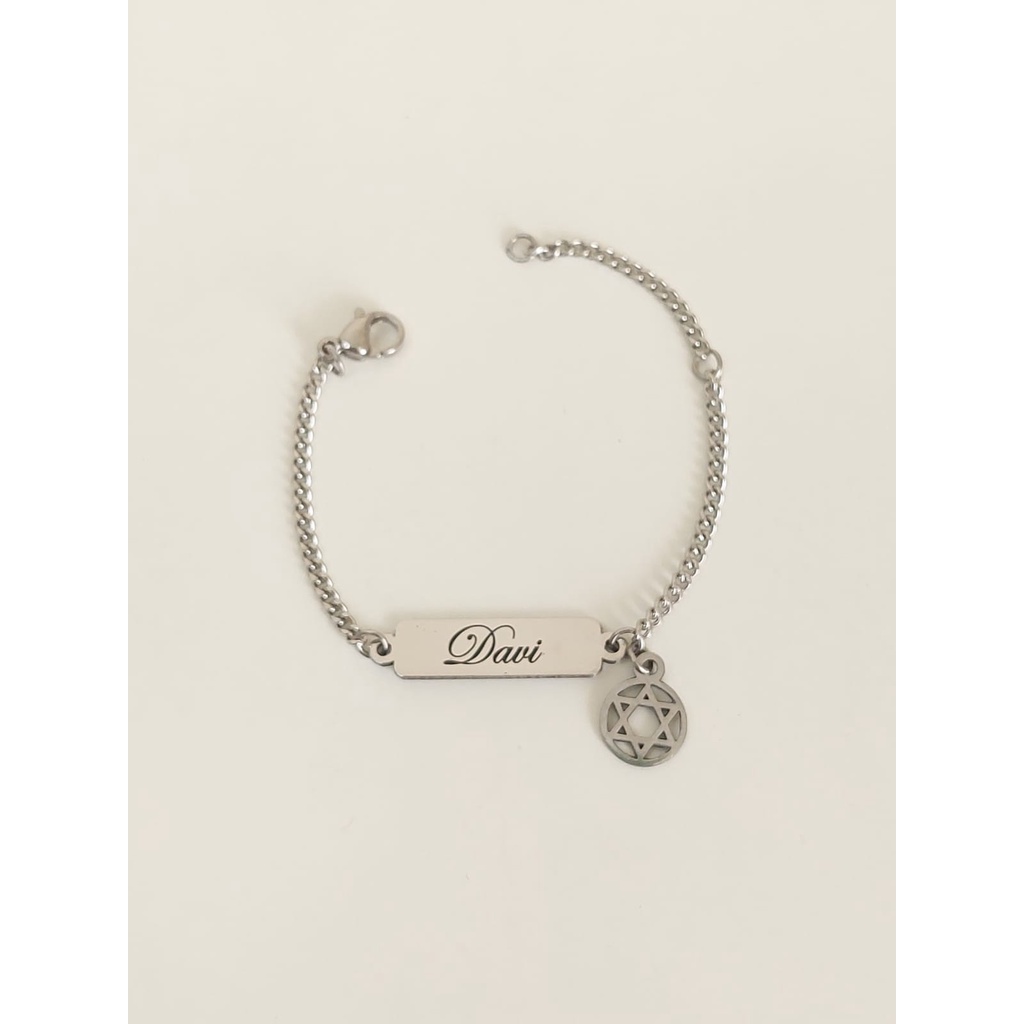 Pulseira infantil personalizada com nome e pingente estrela de Davi em AÇO INOX