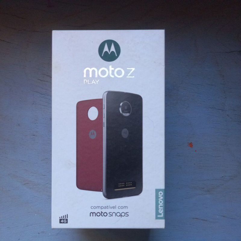 Caixa de telefone vazia usada moto z play
