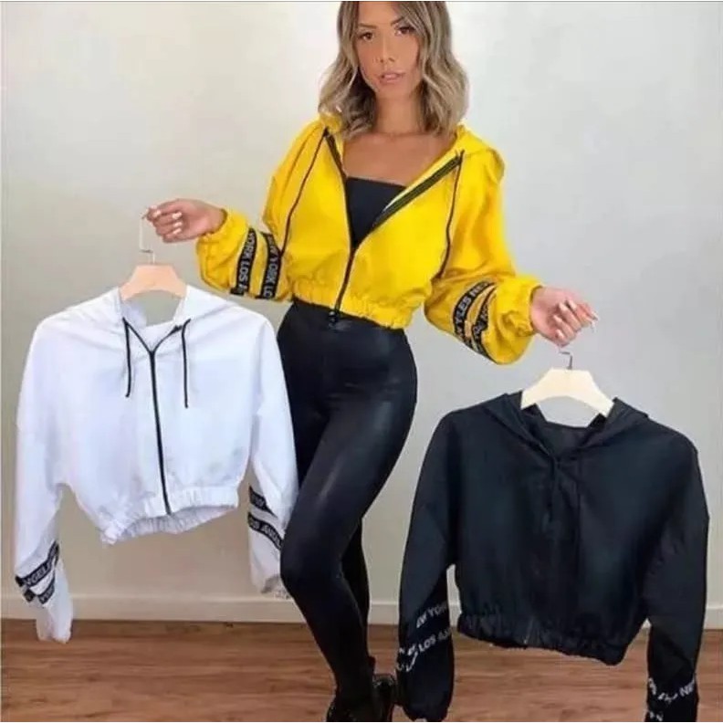 roupa corta vento feminina