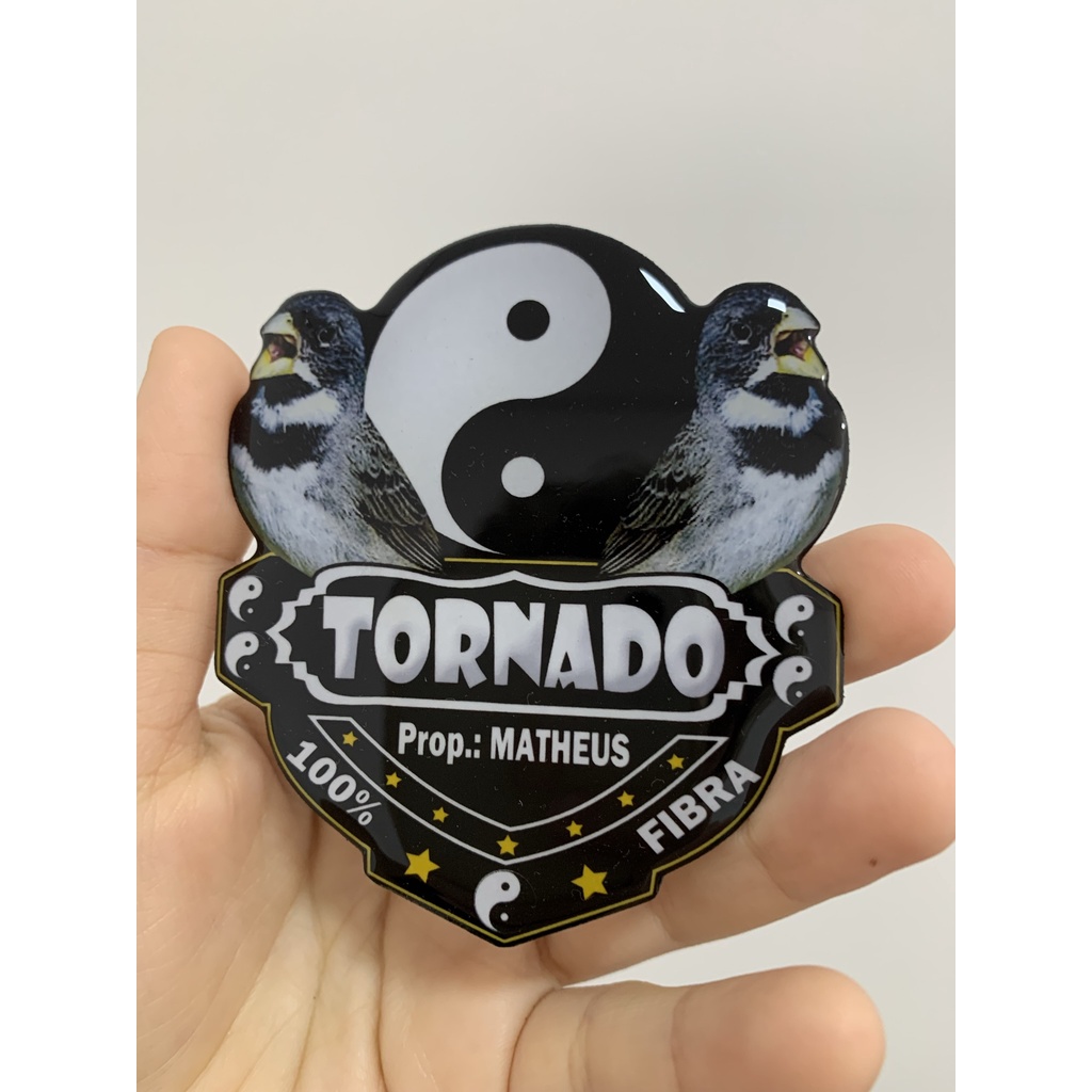 Placa de Gaiola Personalizada para Pássaro Resinada yin e yang tornado coleiro, trinca, galo campina, sabiá, frade, chachao, pintassilgo, curió, azulão, sibite, calopsita, bico veludo, bigodinho, tiziu,tarin, tie sangue, tico tico, pardal