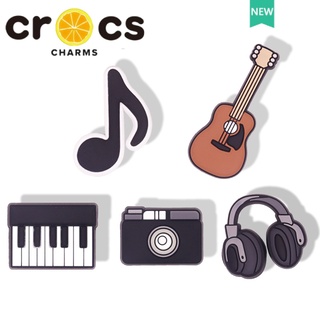 crocs jibbit Encanta Música Piano Guitarra Série Sapatos De Moda Sapato De Flor Fivela Decorações De Bricolage Superior