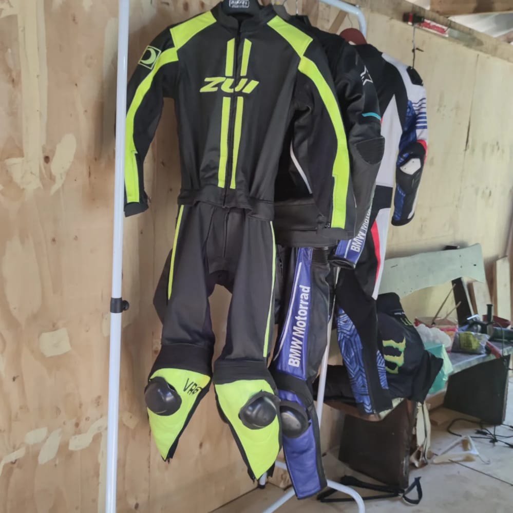 CALÇA COURO MACACAO JAQUETA COURO MOTO ESPORTIVA ROUPA FRIO VELOCIDADE