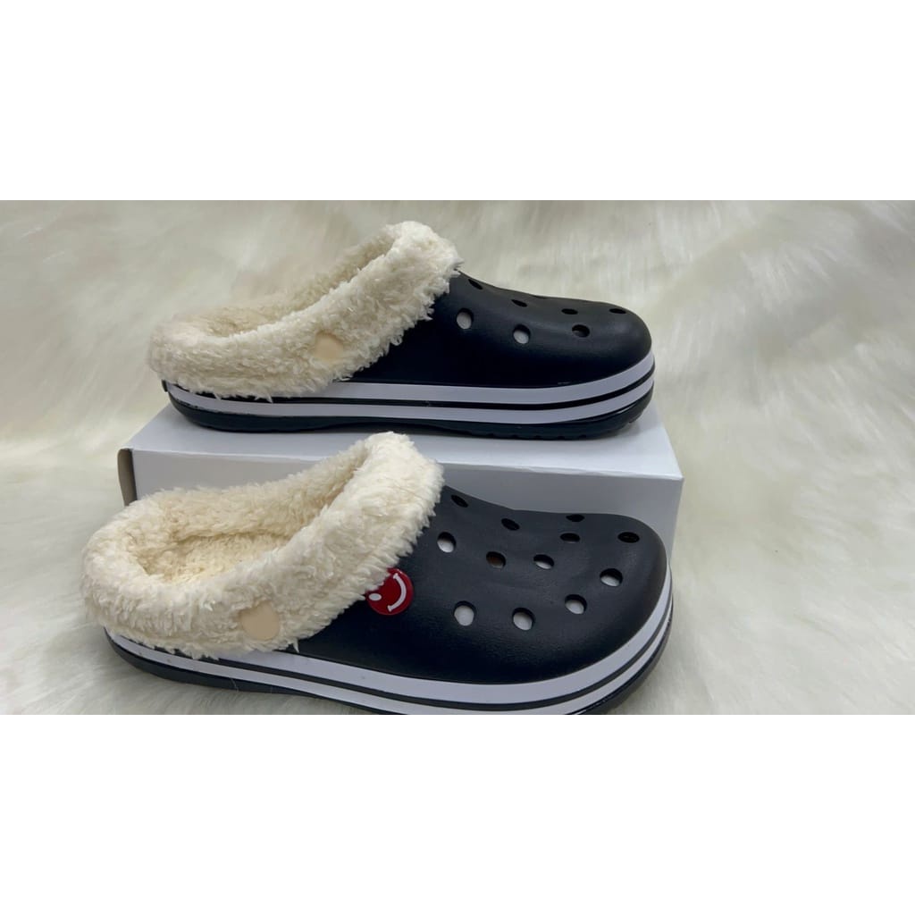 Chinelo Babuche Crocs Juvenil Inverno 2022 | Shopee Brasil