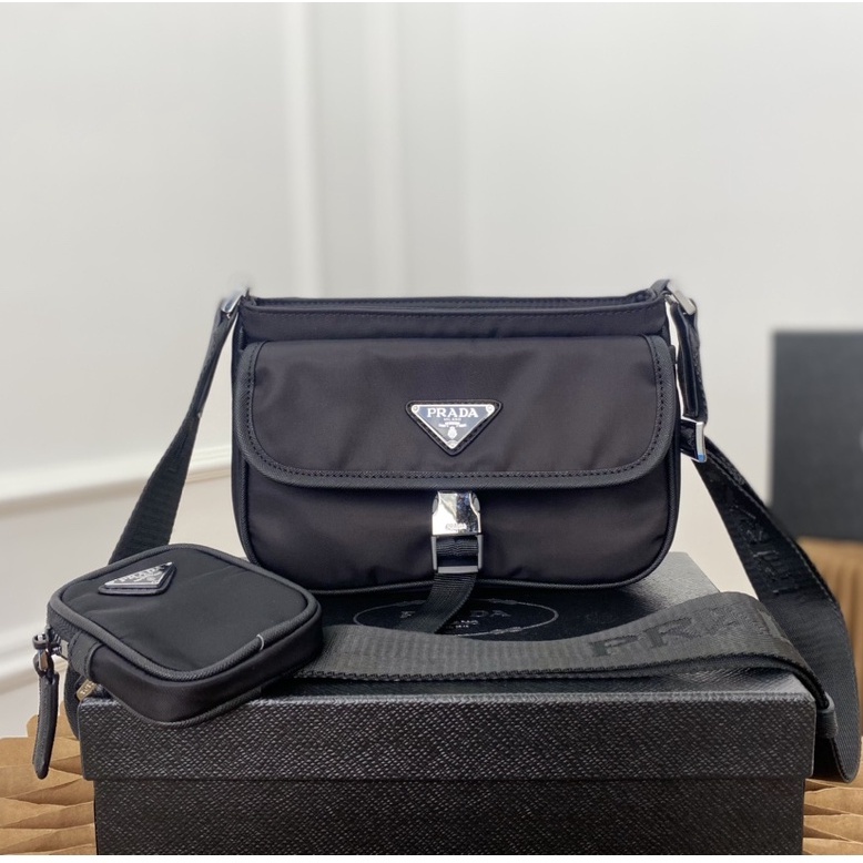 Original PRADA Nova Bolsa De Nylon Triângulo De Saffiano Padrão Dois Em Um Ombro Mochila Masculina Mensageiro