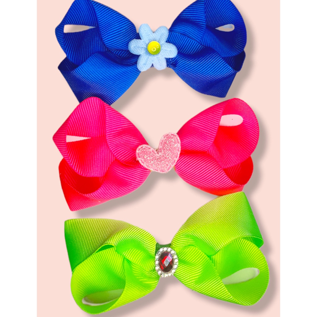 Laço infantil boutique na xuxinha várias cores 6cm