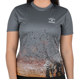 Camisa Casual Sertões Extremos Estampa Moto Feminino Baby Look Grafite e Laranja Manga Curta Gola Redonda
