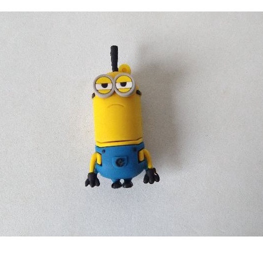 Pendrive Minions 8gb (raridade)