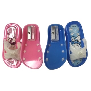 Apontador de lápis tipo chinelo azul ou rosa