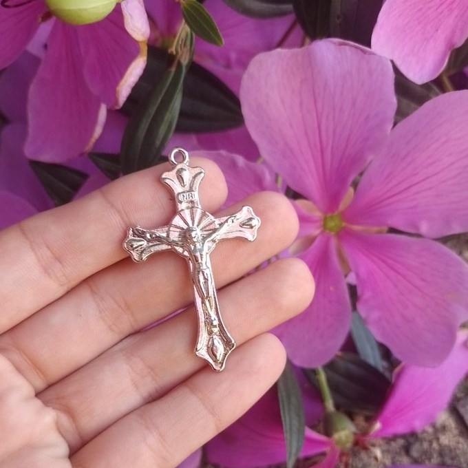 25 Cruz para Terço Níquel - Crucifixo para Terço Católico - Cruz para Montagem de Terço