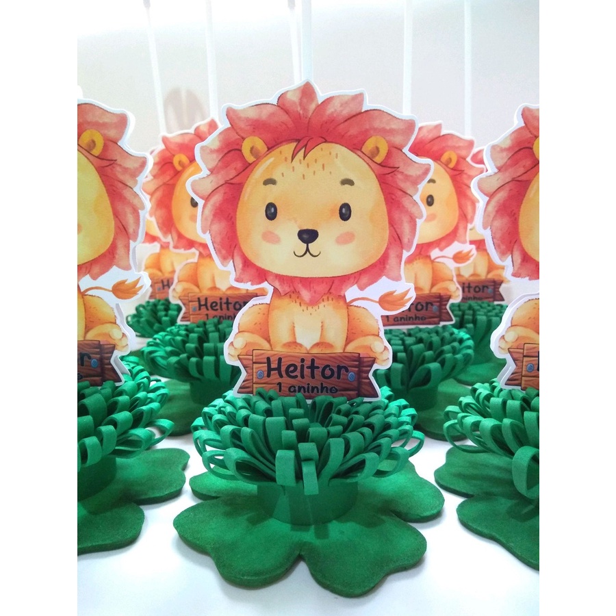 05 Centros de Mesas Safari Leão Aquarela - Base MDF , Aplique em Papel Fotográfico 230g Brilho com Suporte para Balão