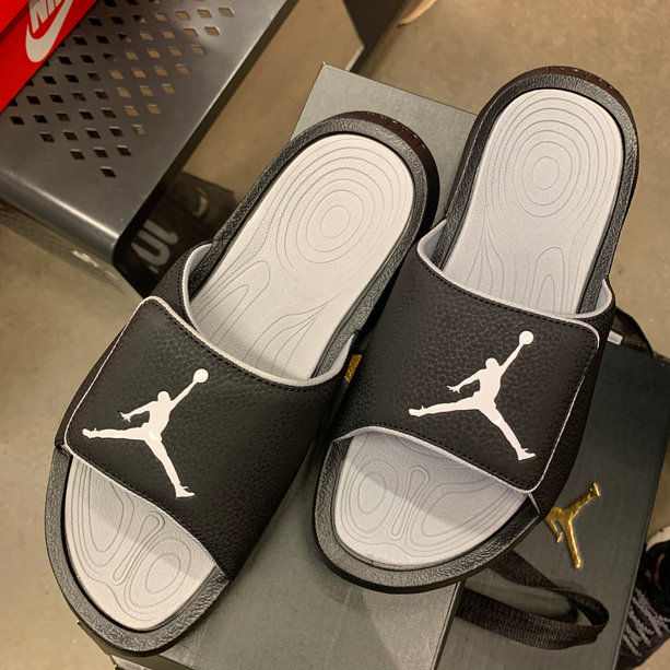 chinelo jordan hydro