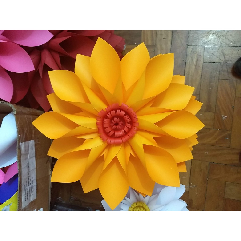 Kit 3 Flores De Papel Gigantes 33cm - Margaridas Com 33 Centímetros Em  Papel Color Set | Shopee Brasil