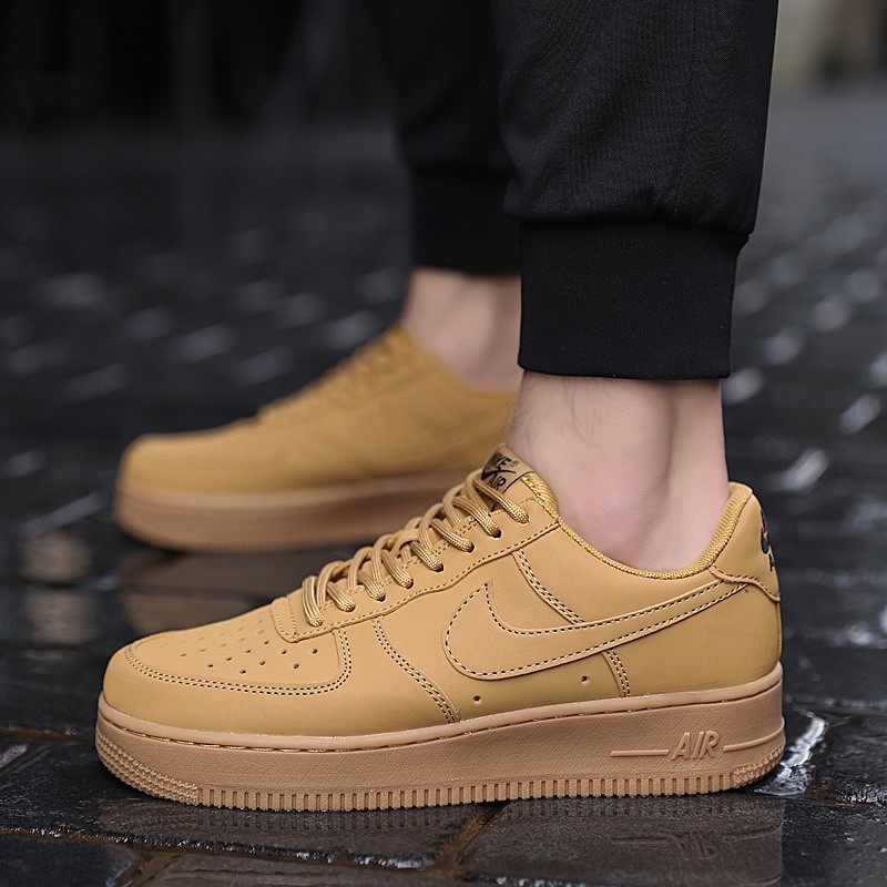 nike air force 1 dourado