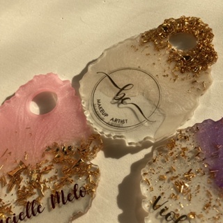 Placa Make ou expositor de unhas - personalizada | feito de resina em Oferta na Shopee