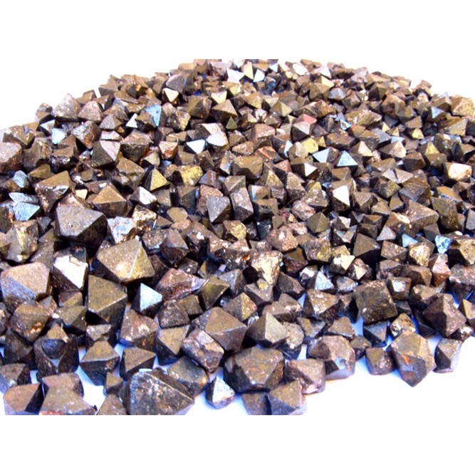 100 Gramas Magnetita - Prosperity Minerais