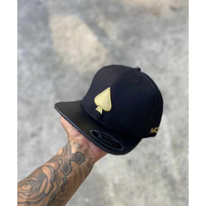 boné mcd Golden core bordado aba reta Fitão