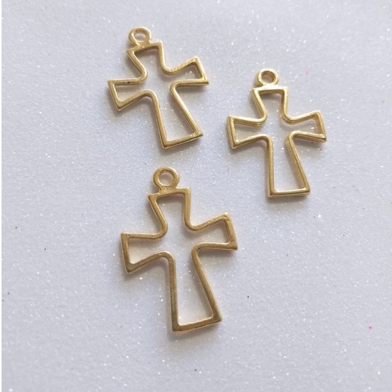 25 Crucifixo para Terço Cruz Vazada Dourado - Cruz para Terço - Terço Católico