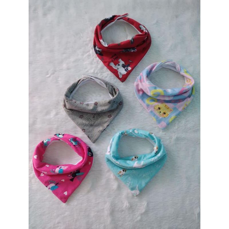 Babador Bandana Kit Com 5 Unidades Estampados Beecost