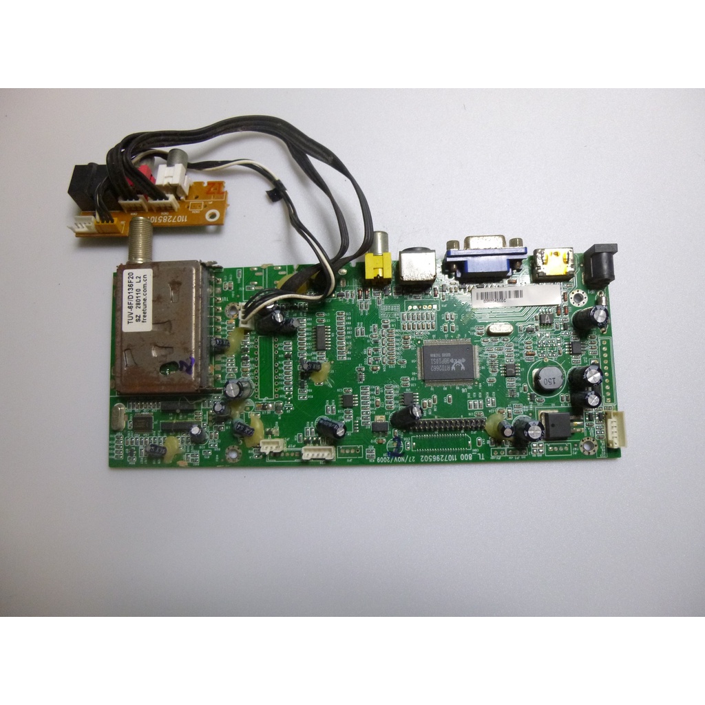 Placa Principal Tv Cce Tl 800 - 1107296502 - detalhe falta ci de áudio.
