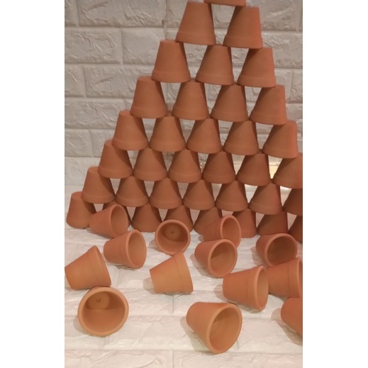 vasos de barro cerâmico/argila/amelinha/ kit com 8 unidades . cód:1025  D:,8cm x A:7 cm. 1°linha