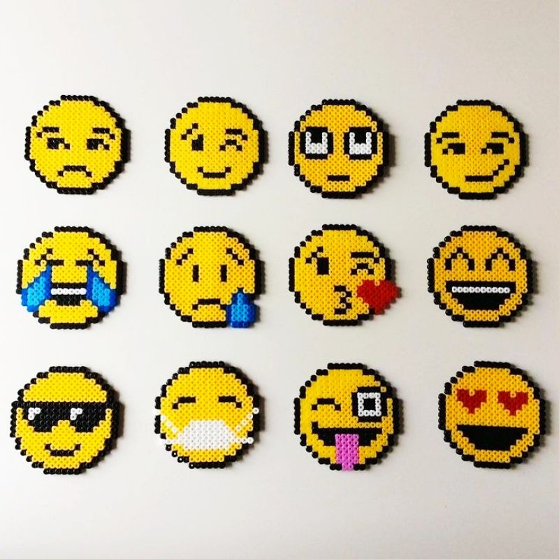 Chaveiro / Imã / Pingente EMOJI, Perler Beads, Rama Beads, Pixel Art