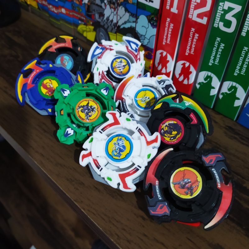 Beyblade (clássica) *Leia o anúncio