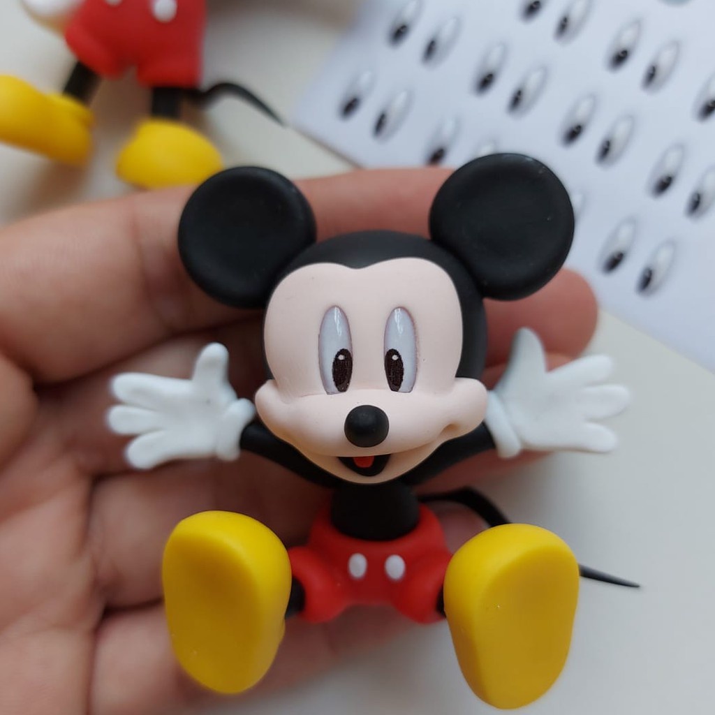 Olho Adesivo Resinado MC019 Mickey e Minnie em Oferta na Shopee