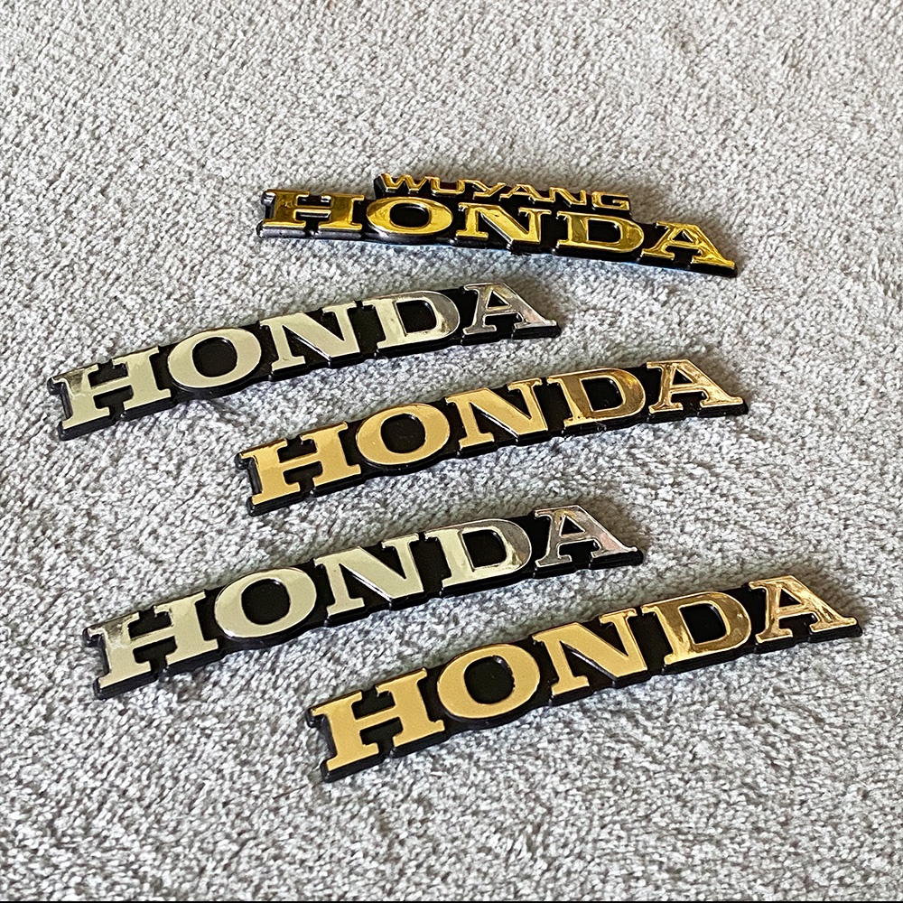 Estoque Pronto * 1 Par De Adesivos Com Logotipo De Emblema De Motocicleta Para Honda X Adv 750 Forza 125 Pcx 125 Cbr 600