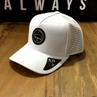Bone calilove snapback furado laser california model premium branco em Oferta na Shopee