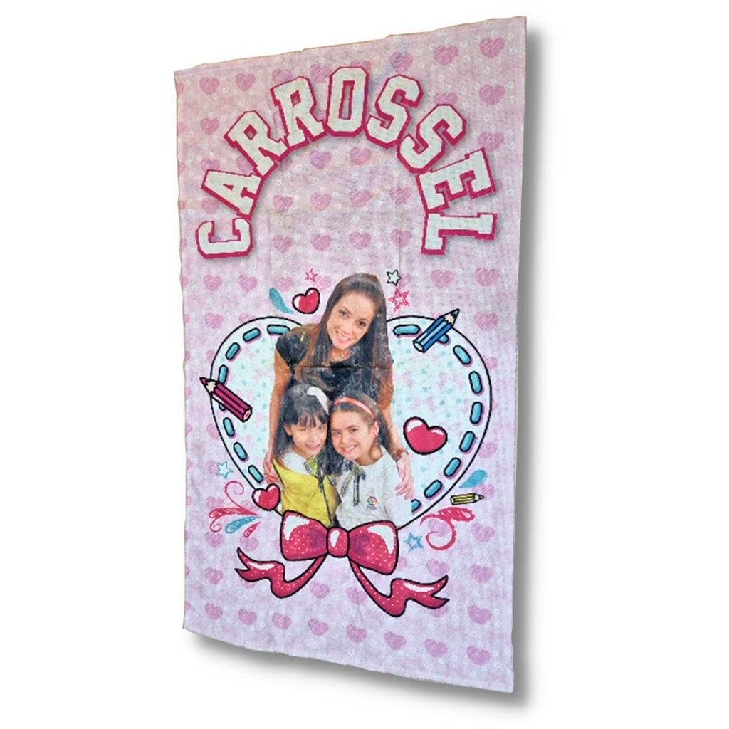 Toalha Infantil Meninas Feminina Carrossel 1,30x0,70 Estampa Tbt Prof e Alunas