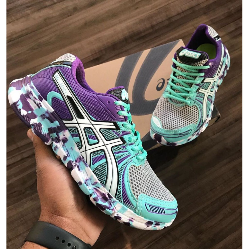 Tênis asics best sale colorido feminino