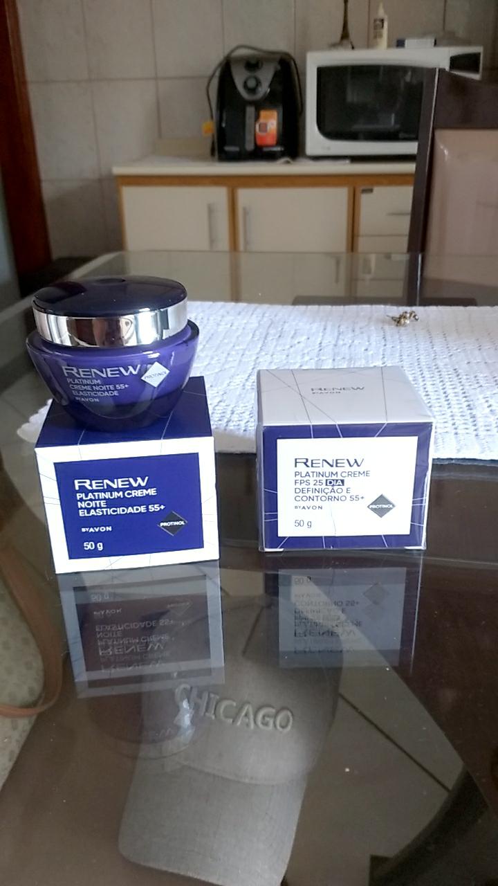 Promoção! Creme FACIAL RENEW PLATINUM DIA *OU* NOITE 50G | Shopee Brasil