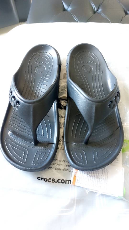 crocs baya flip black