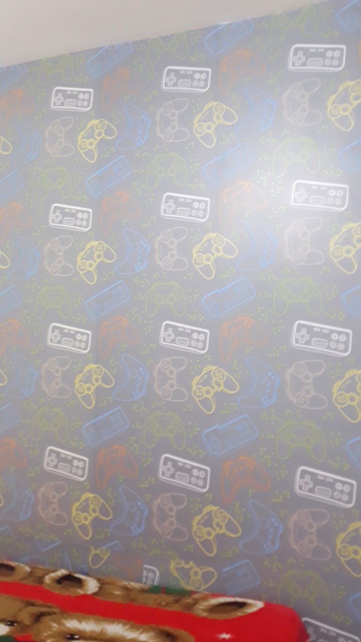 Papel De Parede Auto Adesivo Controles Jogos Videogame Jovem Azul Laranja  Quarto Sala de Jogos - Deliquadros - Papel de Parede - Magazine Luiza