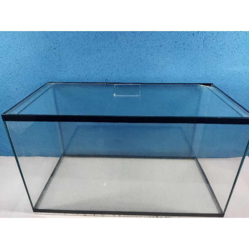 aquário espaçoso e bonito 17 litros para peixes 40x19x23