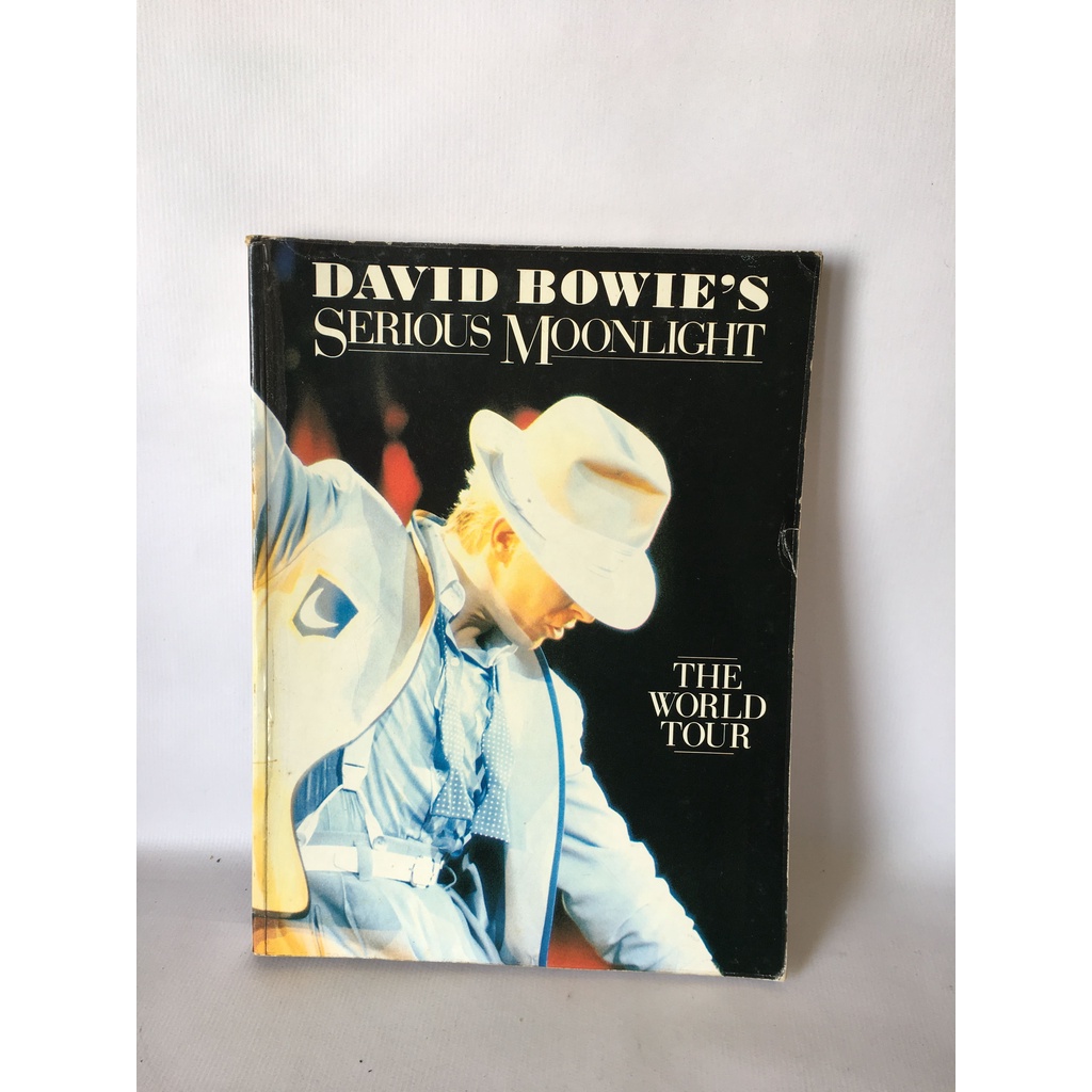 Livro David Bowie's Serious Moonlight The World Tour J058