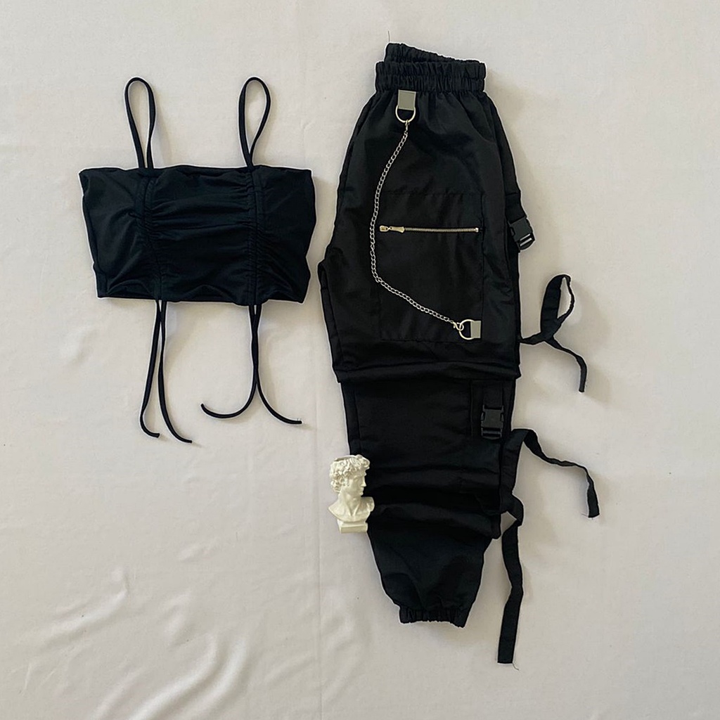 Conjunto Street Black - Calça cargo correntes e Cropped amarrações Preto