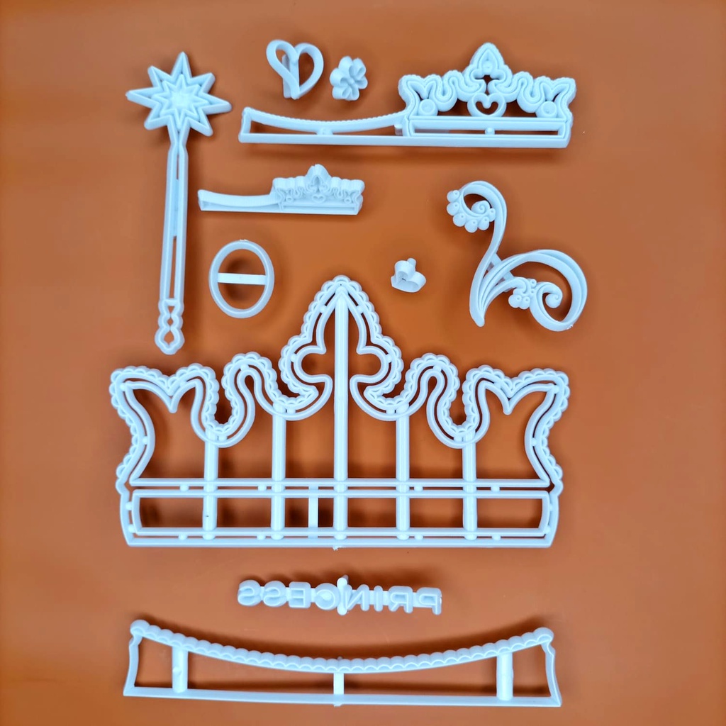 Kit Cortador Molde Coroa Biscuit Pasta Americana Confeitaria - C4715/C4834