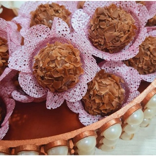 Forminhas Para Doces de luxo Modelo Princesa 40 Un Ideal para brigadeiros e demais doces Ju Fiori em Oferta na Shopee