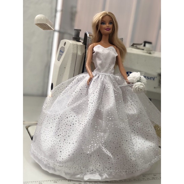 Vestido de Noiva Festa Super Luxo Veste Boneca Adequado a Barbie Bem feito Costurado Nacional Artesanal Pronta Entrega Envio Imediato Excelente opção de Presente para Menina Natal Aniversário Lembrancinha