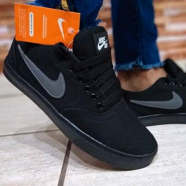 Nike hotsell tenis skate