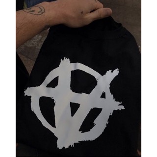 Camiseta 100% Algodão Vetements Anarchy