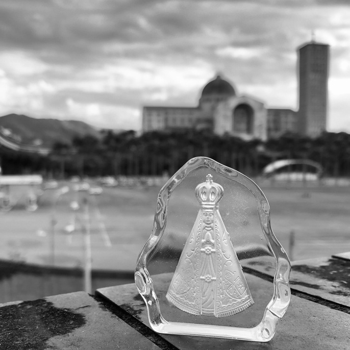 Cristal Lasca Mini Nossa Senhora de Aparecida 6 CM em Oferta na Shopee