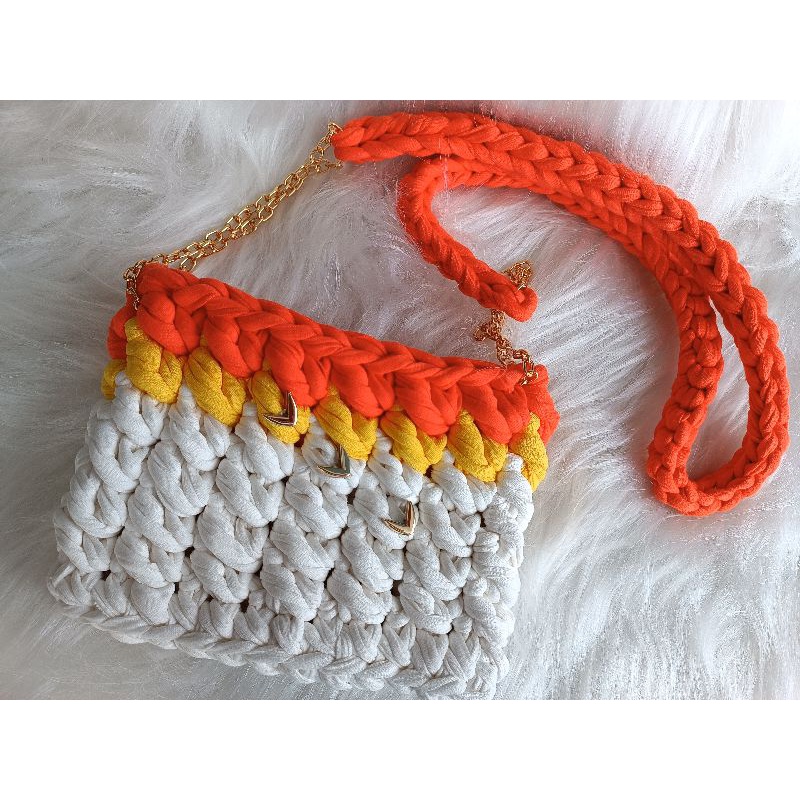 Bolsa de crochê/Clutch de crochê/bolsa de crochê com alça/ Clutch fio de malha/bolsa colorida/bolsa verão