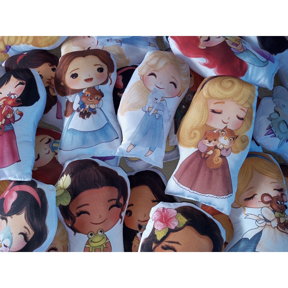 ALMOFADAS CONTORNADAS PRINCESAS DIVERSAS AQUARELA 15CM  LEMBRANCINHA PARA FESTA INFANTIL PERSONALIZADAS