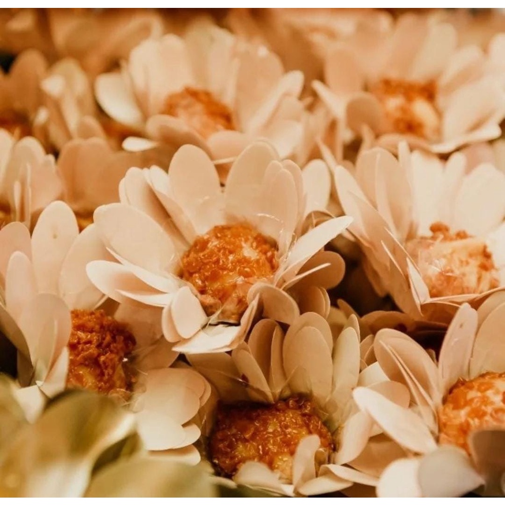 kit Forminhas Para Doces Peônias 25 unidades Casamento ideal para festa e decoração.